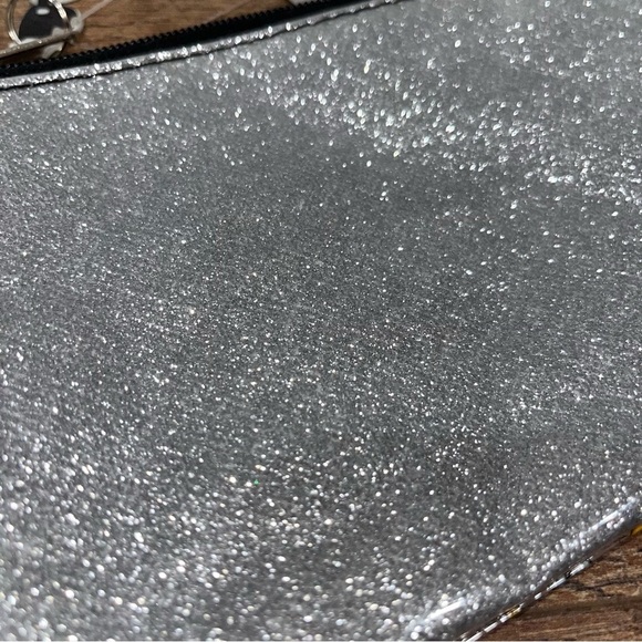 Mickey Mouse & Friends Pencil Case - Picture 7 of 12